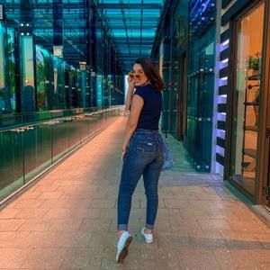 Meet your Posher, Alejandra